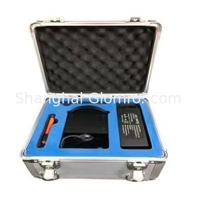 Laboratoryjny symulator o niskiej przenośności, dopasowany do standardowej kwarcowej rurki polarymetrycznej